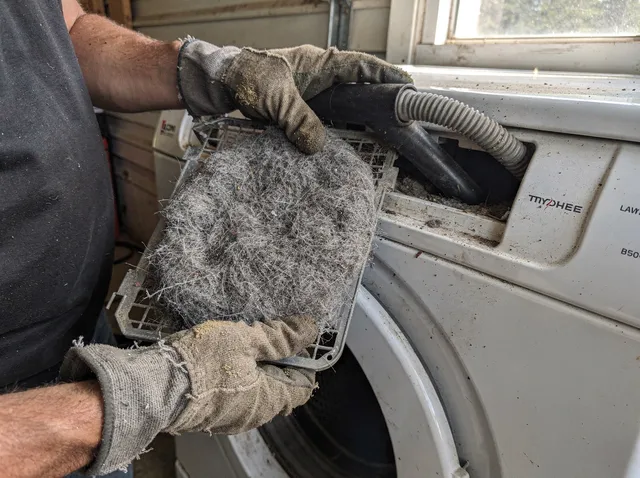 Cleaning Dryer Lint Trap in Bloomfield, CT